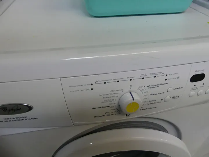 Whirlpool - Waschmaschine, mit Zubehör Umfang: Kiste mit Inhalt (Abzieher)